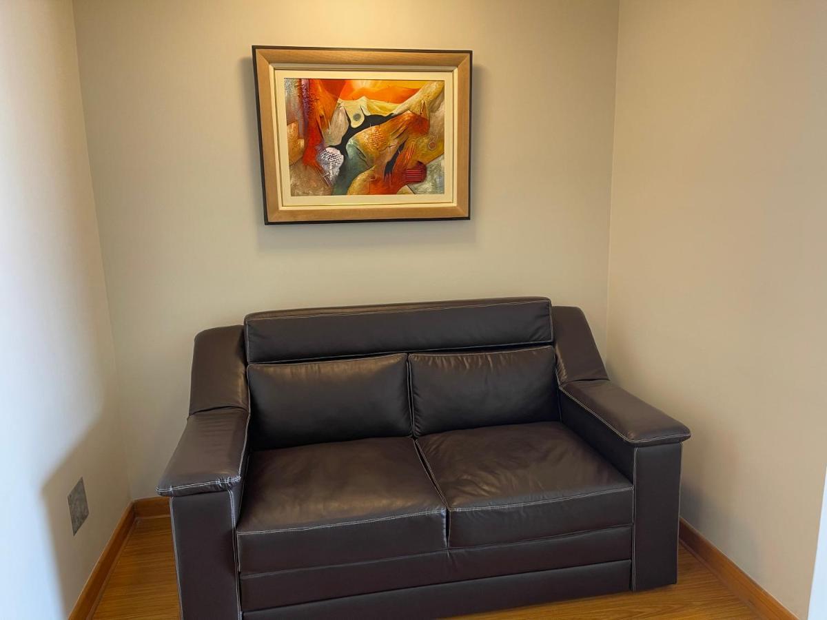 Book In Miraflores - *